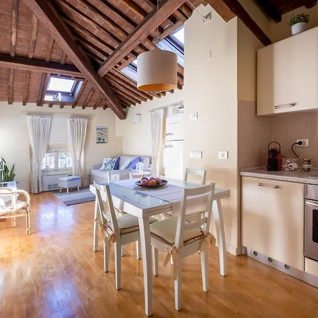 Apartment 50mt Dalle Mura+parcheggio*appartamento Tipico* Lucca